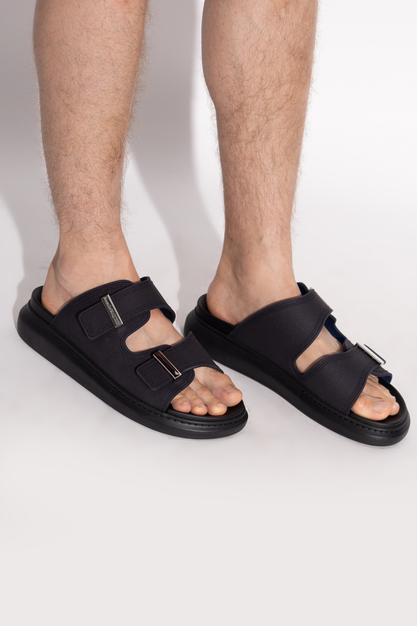 サンダル alexander mcqueen SLIPPER (663564W4RF0 9061) Buy Alexander McQueen Logo Pool Slides 'Navy' - 663564 W4RF0